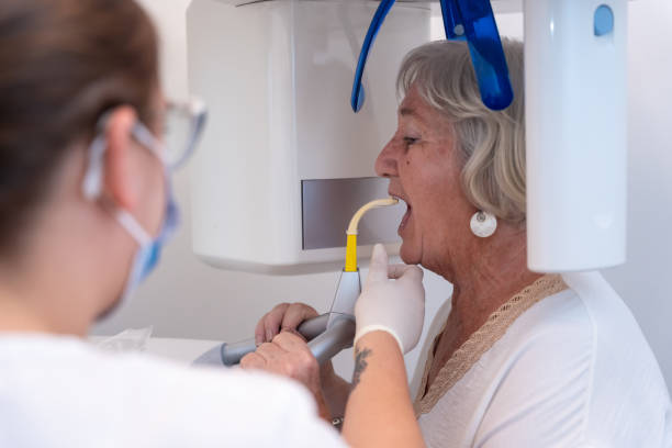 Best Emergency Gum Treatment in Oak Forest, IL